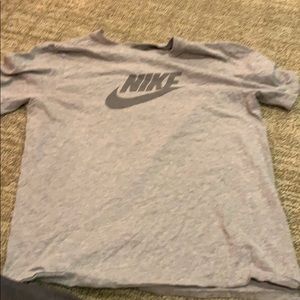 Gray Medium Nike tee